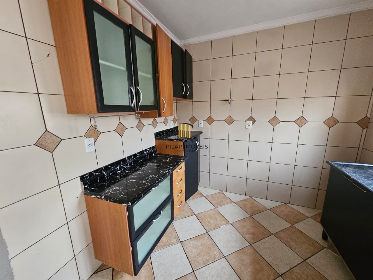 Casa 2 dormitórios no bairro Hípica