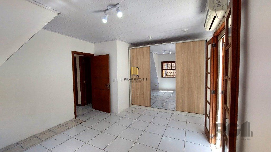 Casa de Condomínio 3 dormitórios no bairro Glória