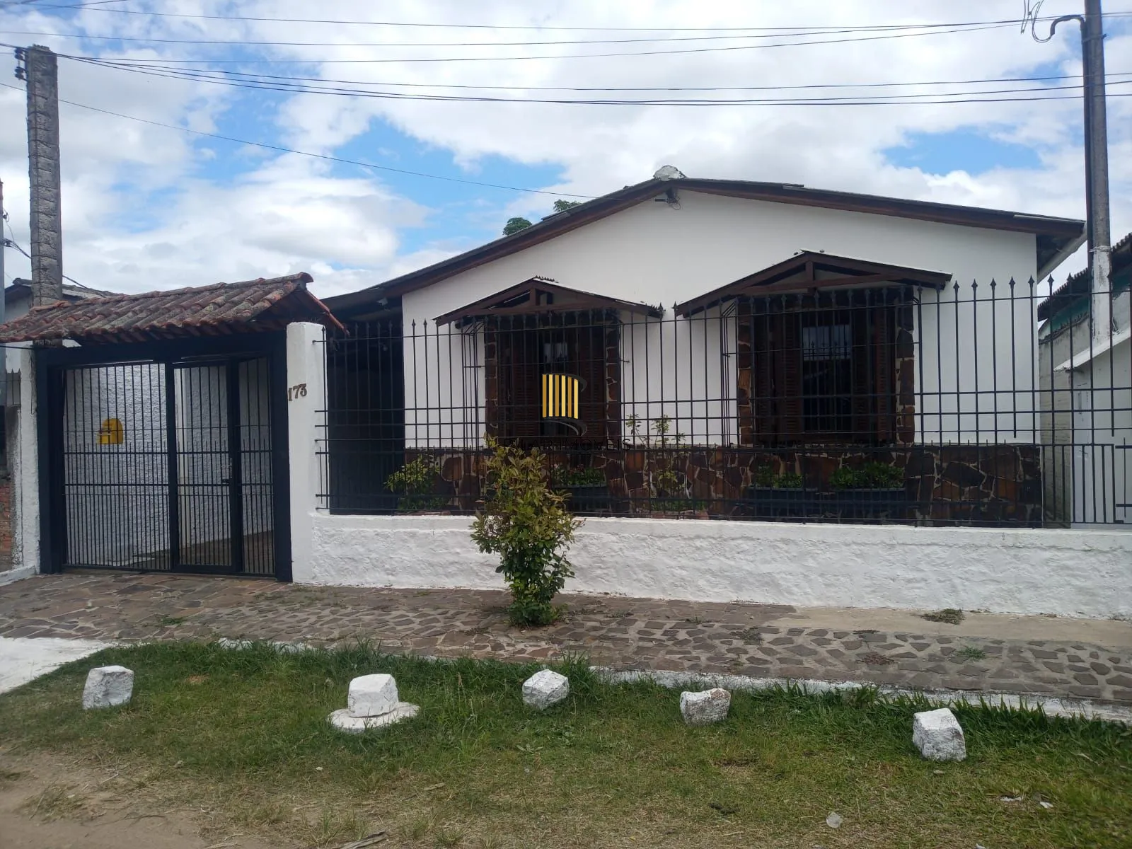 Casa 2 Dormitório(s) Bairro Ponta Grossa - Pilar Imóveis