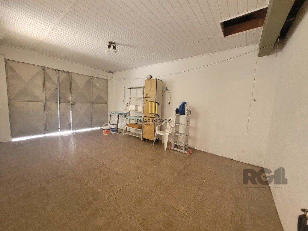 Casa 4 dormitórios no bairro Camaquã