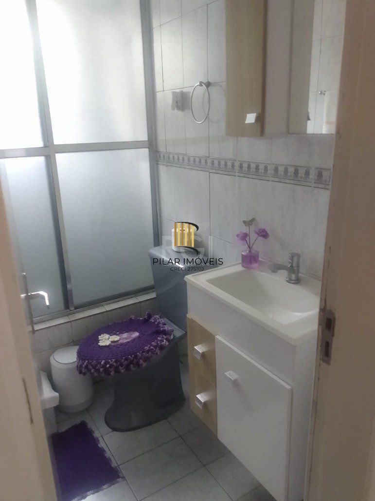 Apartamento para Venda - 48m², 2 dormitórios, 1 vaga - Rubem Berta