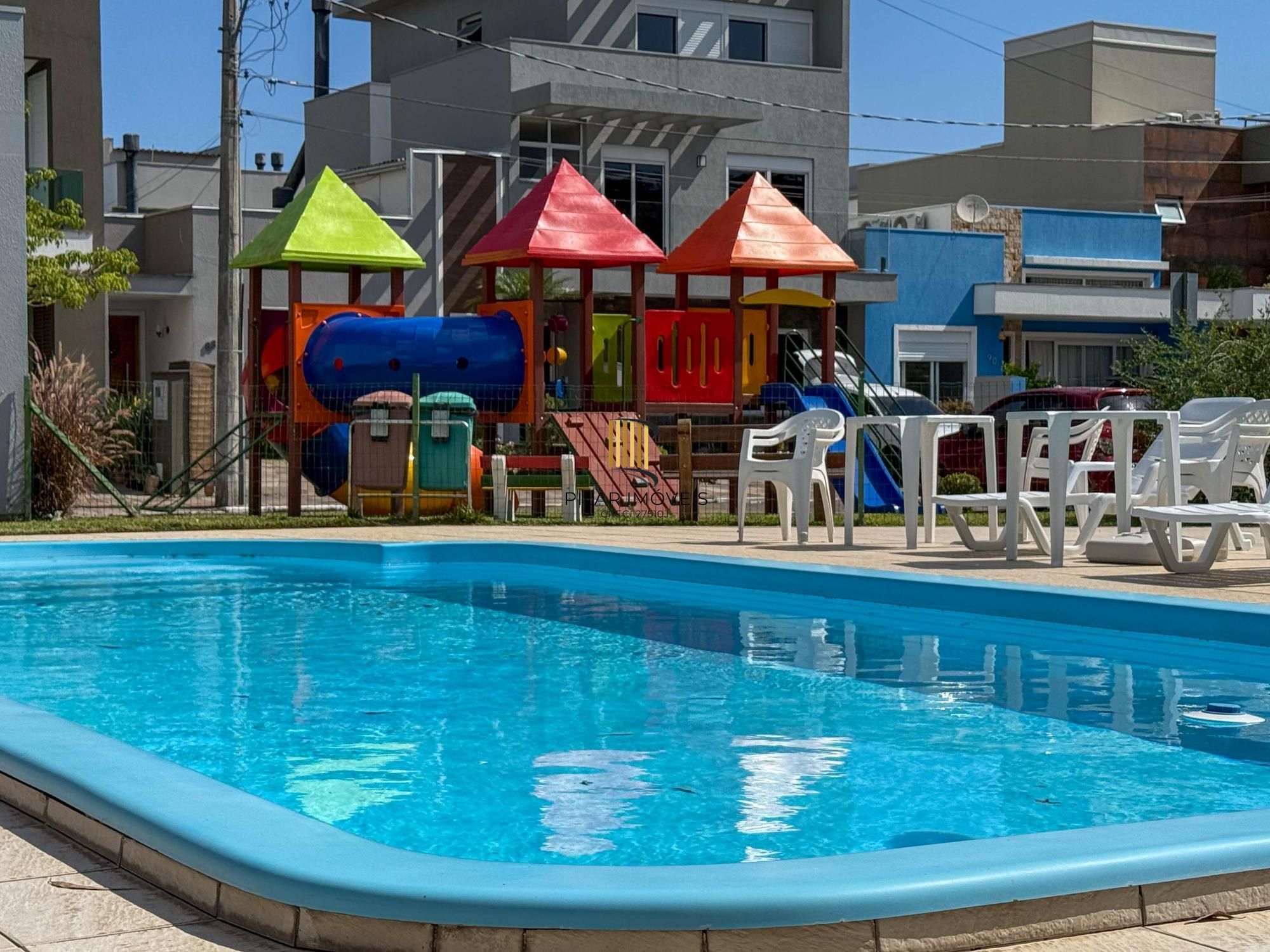 Casa de Condomínio 3 dormitórios no bairro Hípica