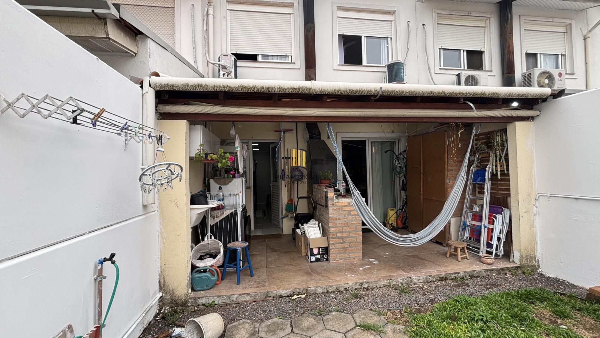 Casa de Condomínio 3 dormitórios no bairro Hípica