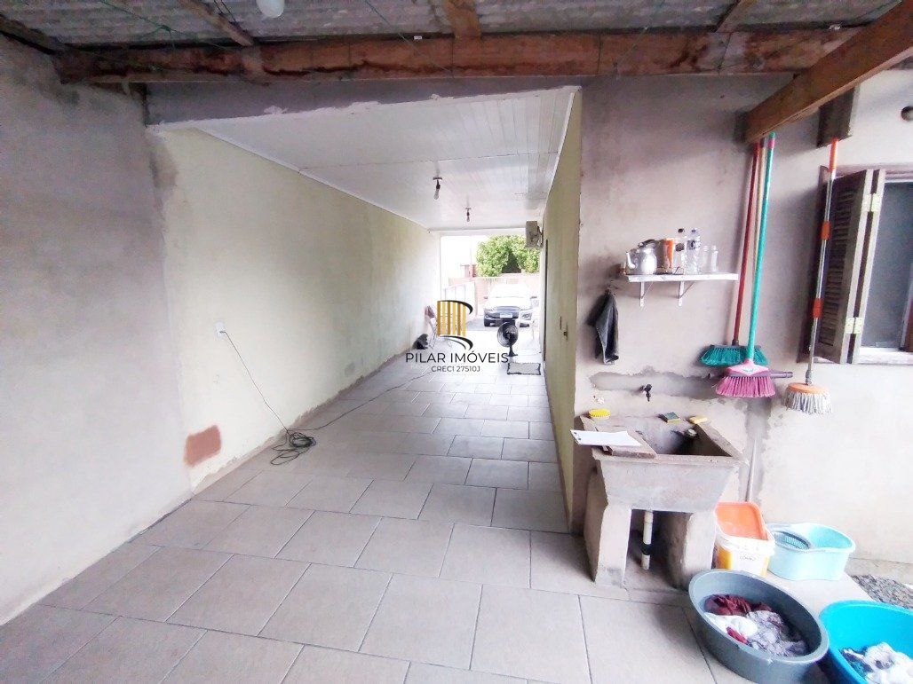 Casa para Venda - 90m², 2 dormitórios, sendo 1 suites, 1 vaga - Restinga