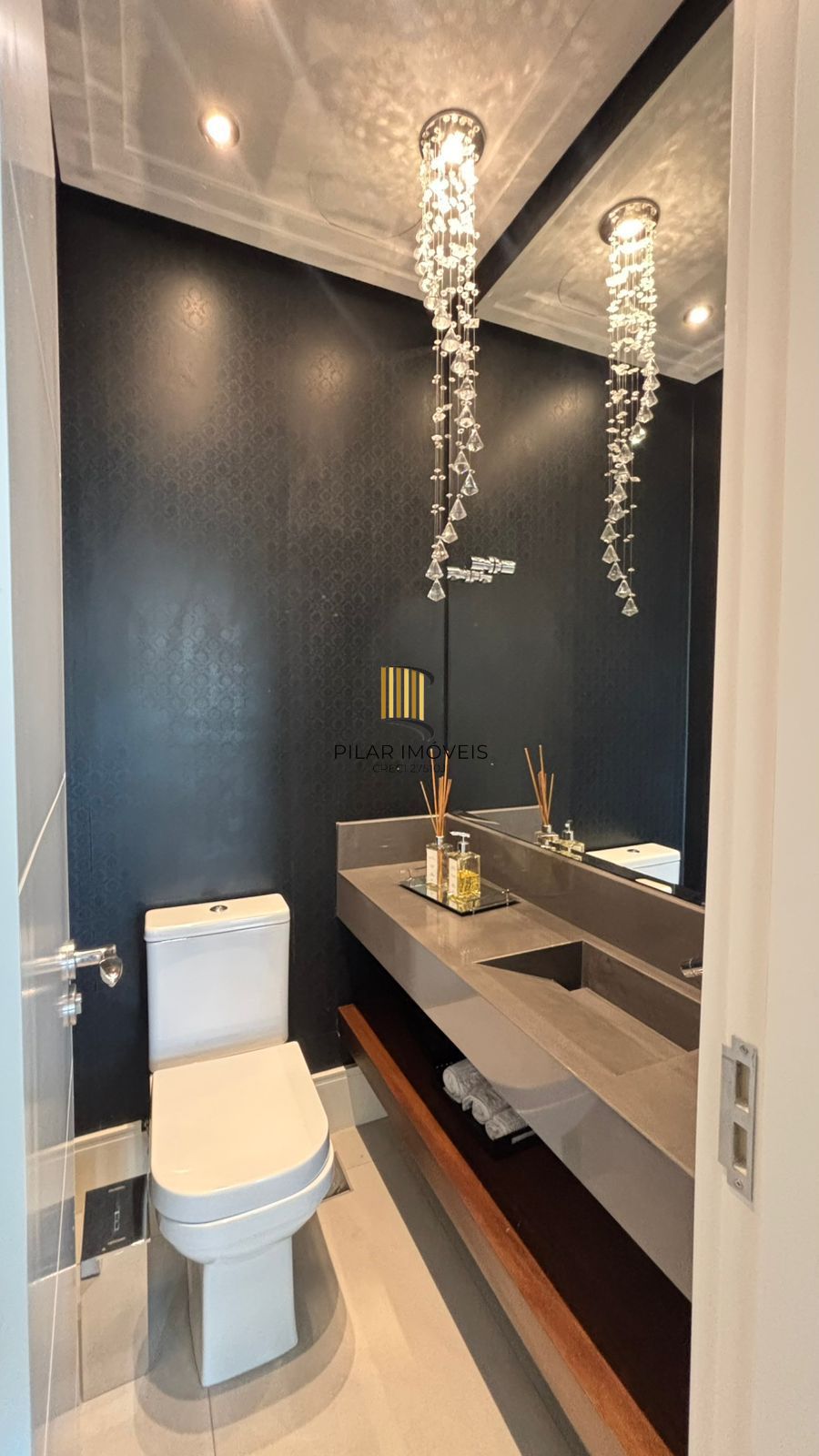 Casa 5 dormitórios no bairro Belém Novo