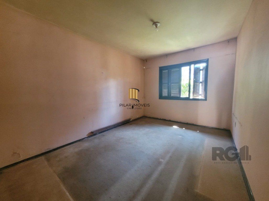 Casa 4 dormitórios no bairro Camaquã