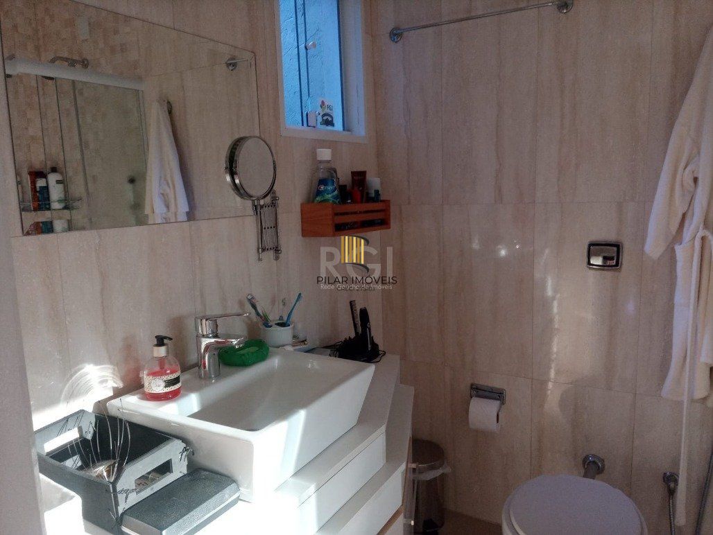 Casa 3 Dormitório(s) Bairro Imperial Parque