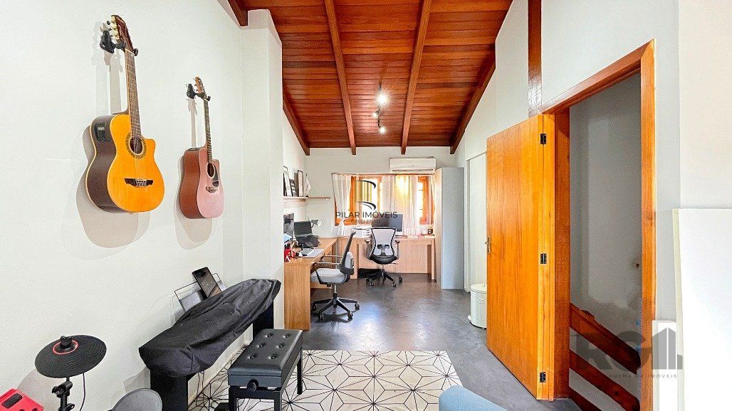 Sobrado para Venda - 218m², 4 dormitórios, sendo 3 suites, 2 vagas - Ipanema