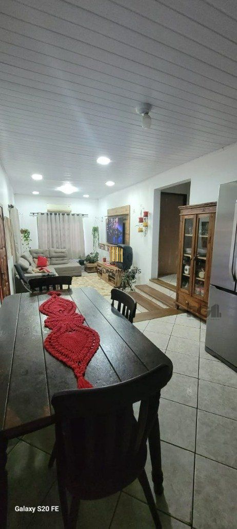 Casa 2 Dormitório(s) Bairro Ipanema