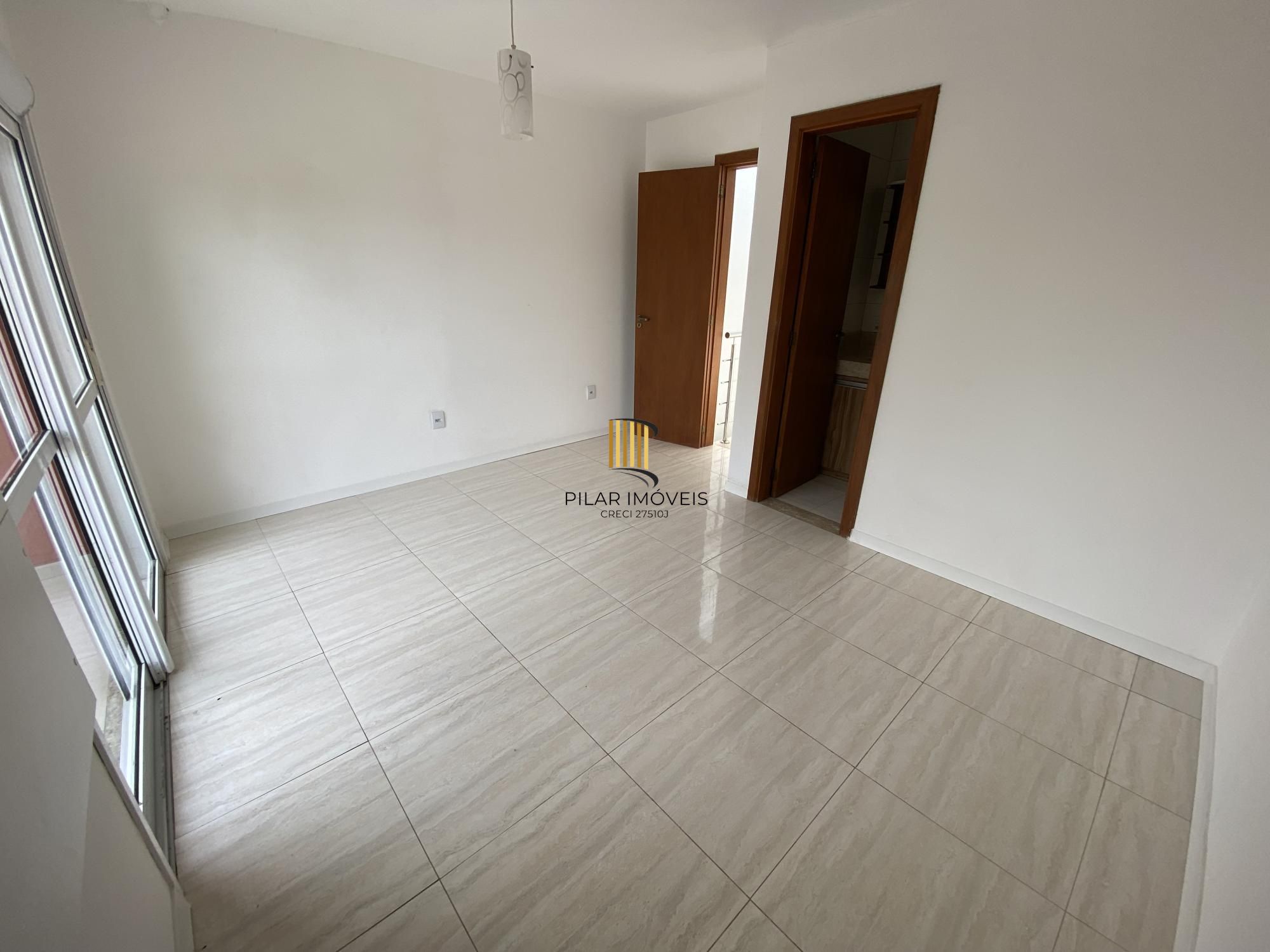 Sobrado com 2 Suítes, Sacada e Pátio com Teto Retrátil