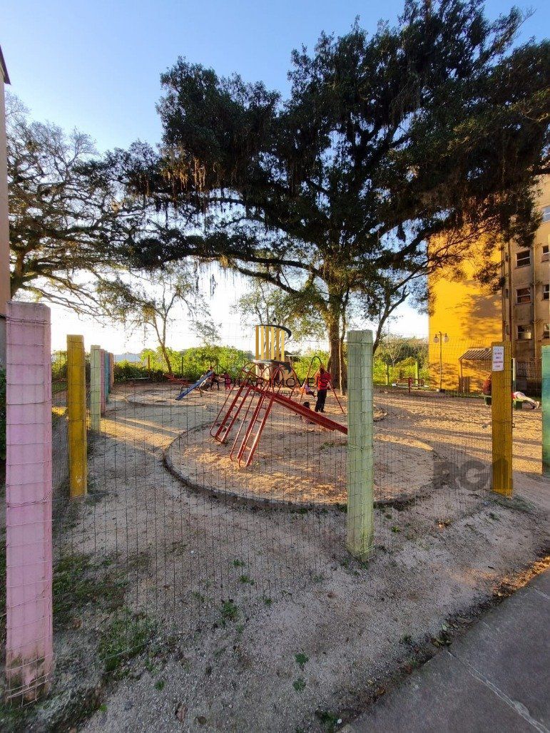 Apartamento 2 Dormitório(s) Bairro Lomba do Pinheiro