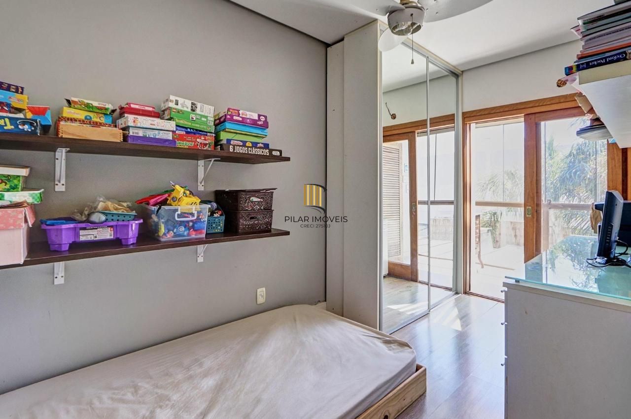 Casa de Condomínio 3 dormitórios no bairro Vila Nova