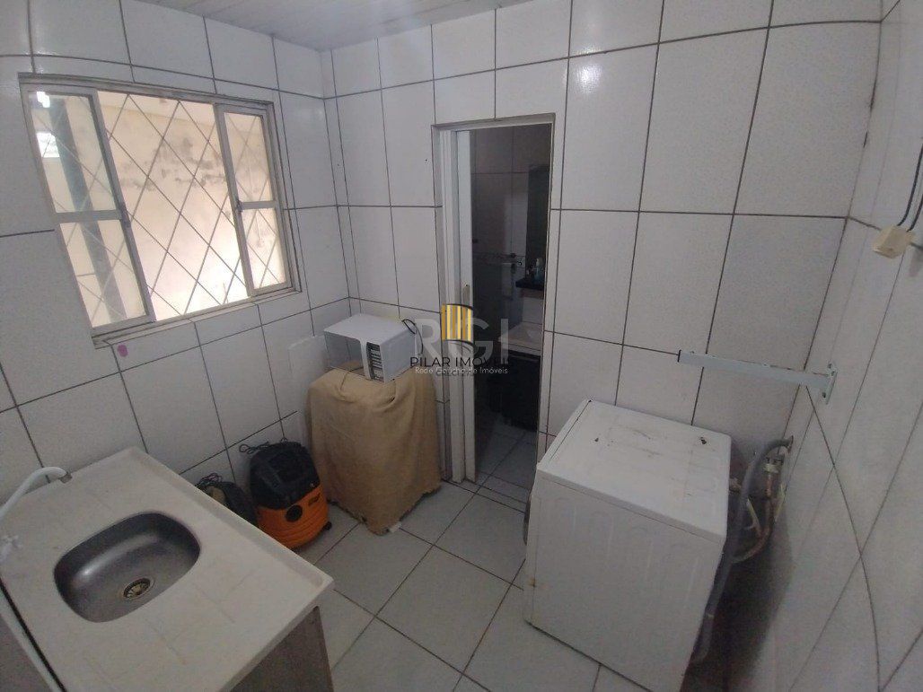 Casa para Venda - 103m², 2 dormitórios, 1 vaga - Hípica