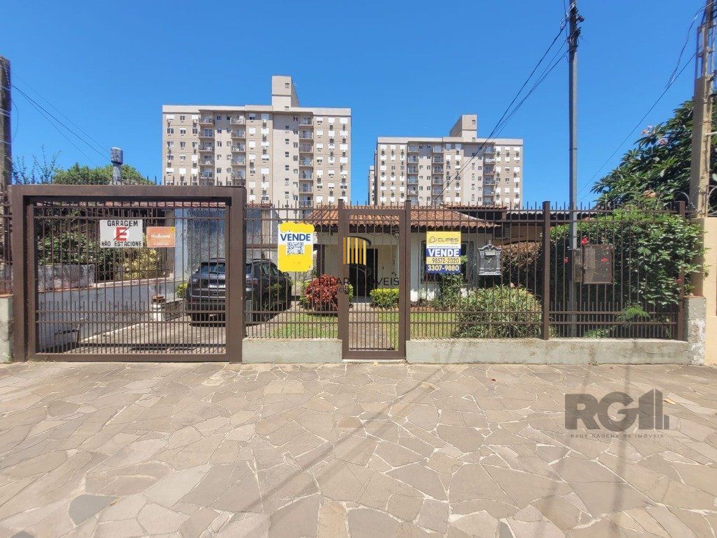 Casa 4 dormitórios no bairro Camaquã - Pilar Imóveis