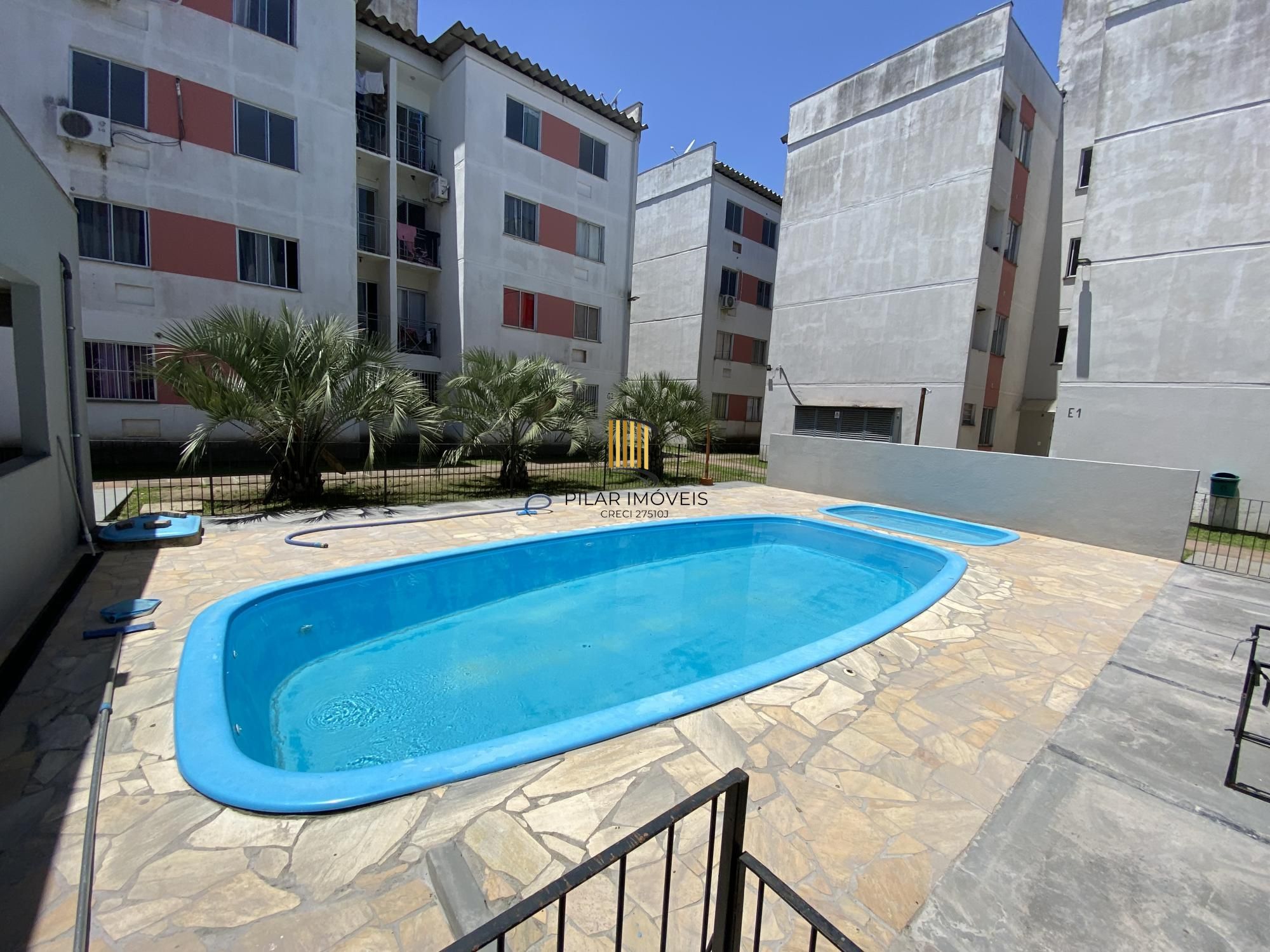 apartamento com Piscinas, Churrasqueira e Sacada por R$117 mil