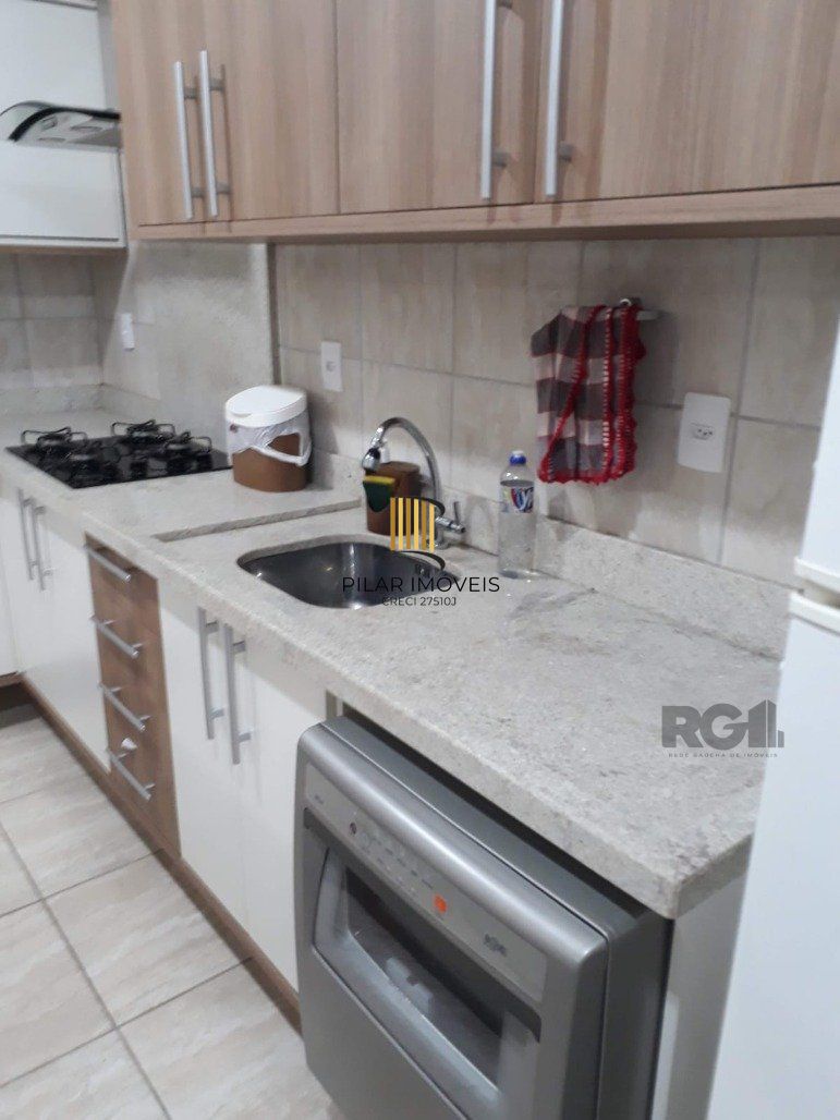 Casa 4 dormitórios no bairro Ipanema