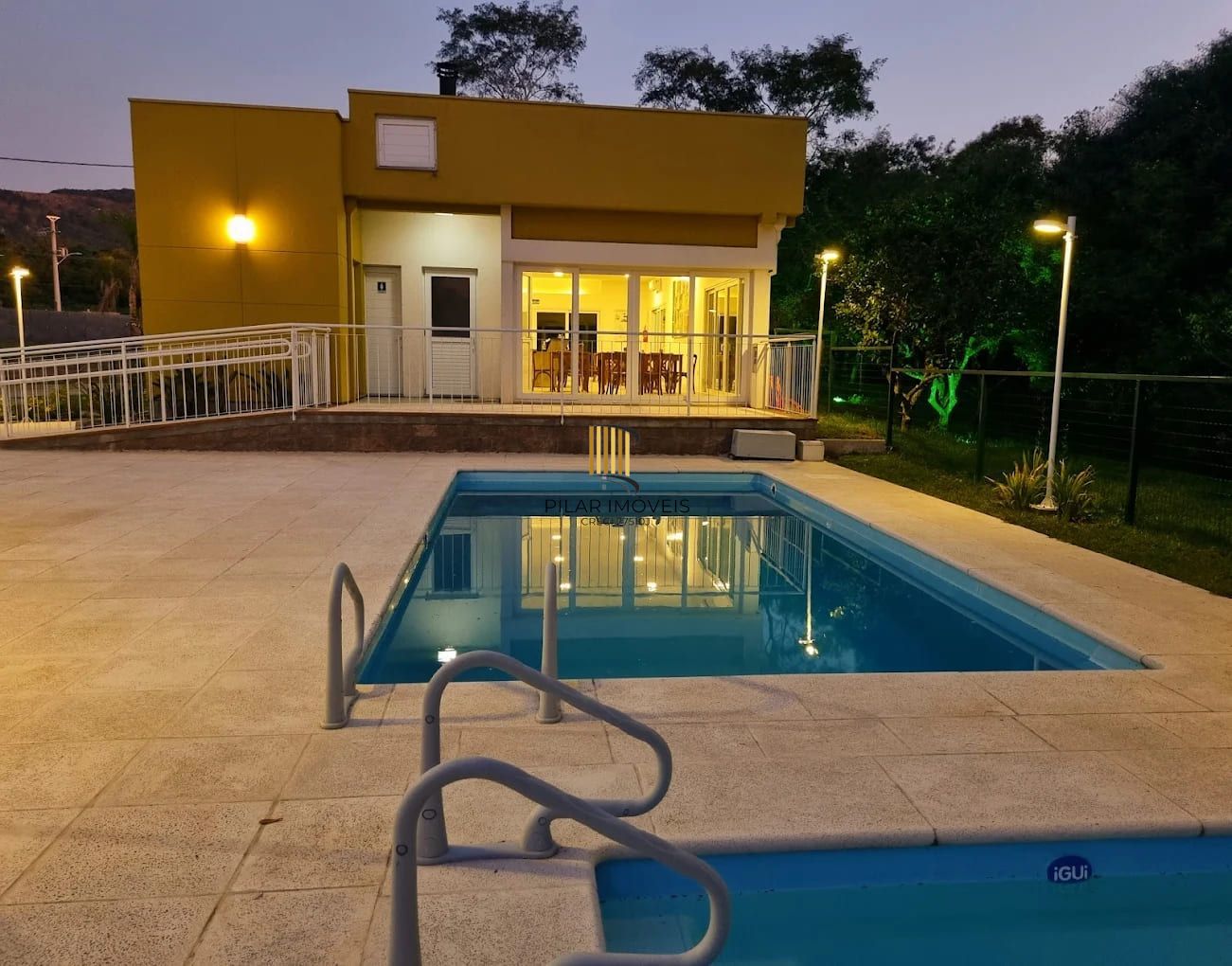 Casa de Condomínio 3 dormitórios no bairro Vila Nova