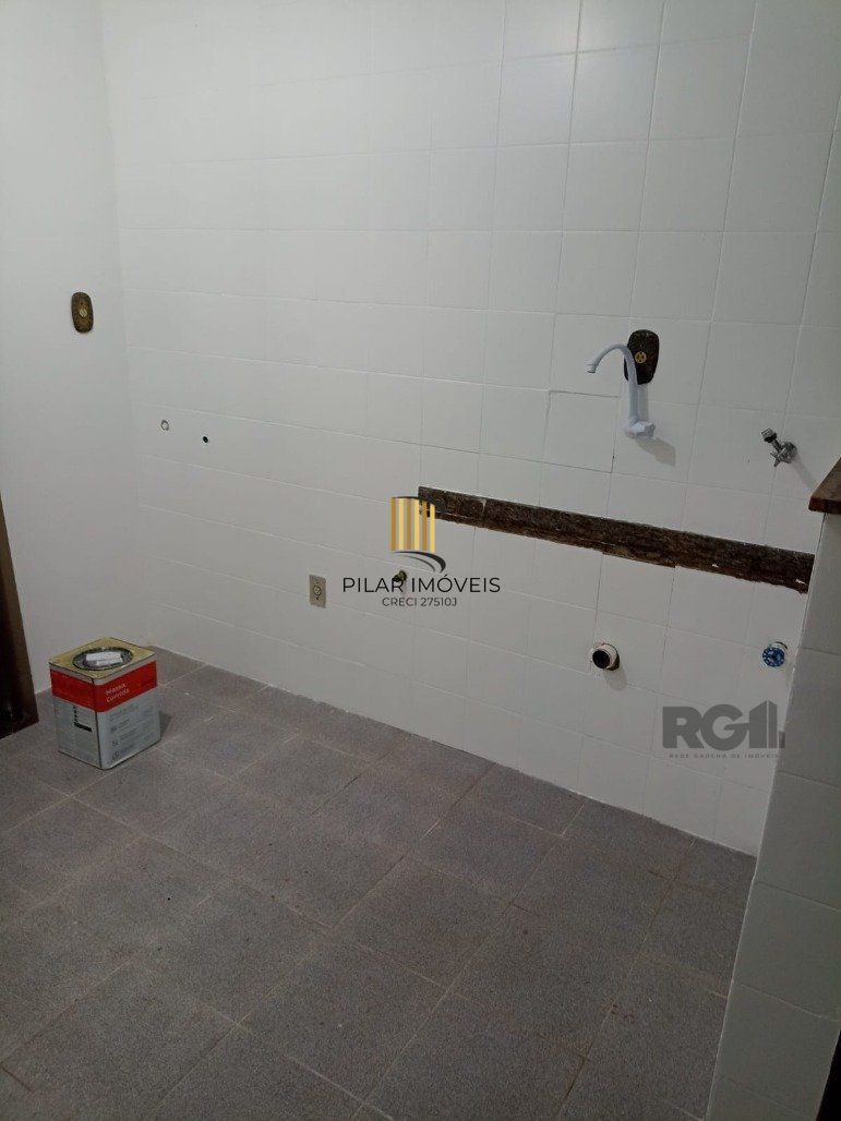 Apartamento 2 Dormitório(s) Bairro Cavalhada