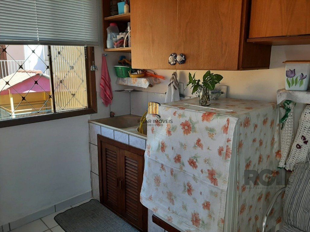 Casa 5 Dormitório(s) Bairro Campo Novo