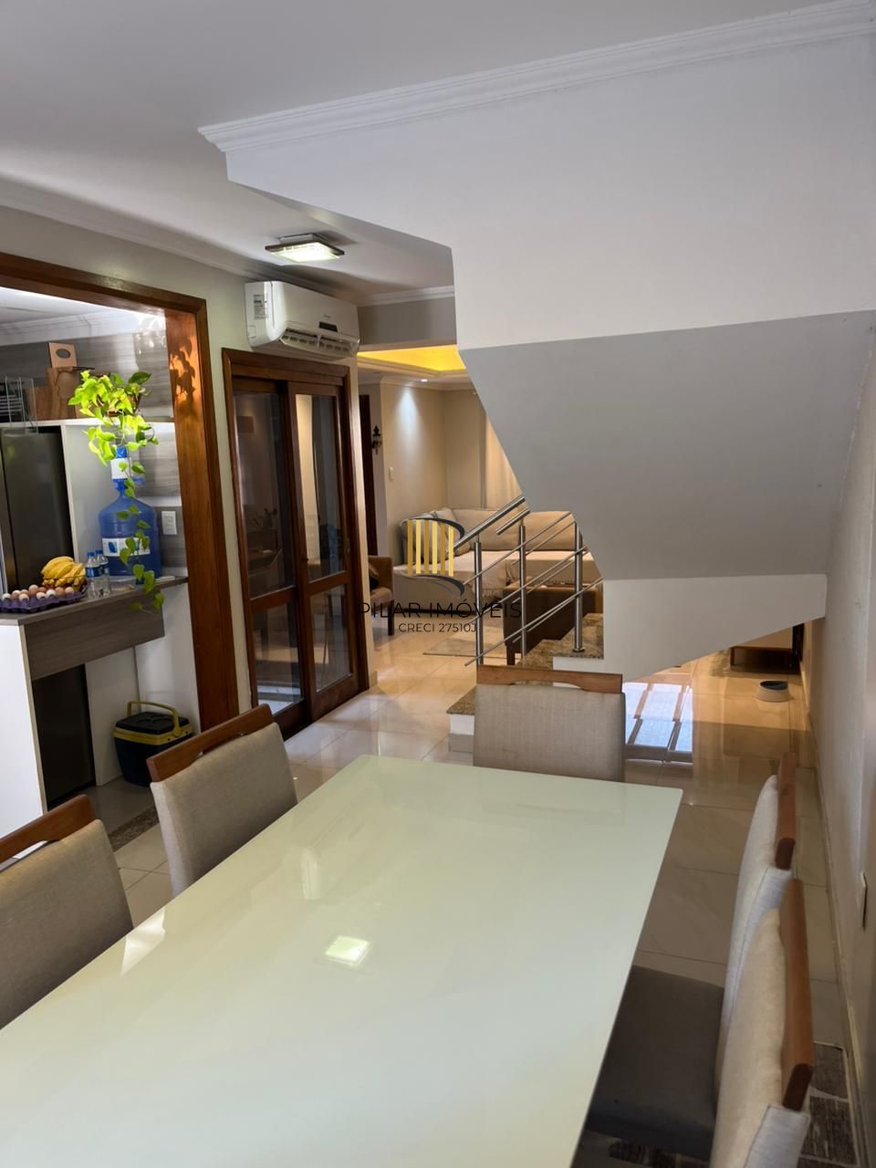 Sobrado triplex com piscina no Loteamento Nova Ipanema