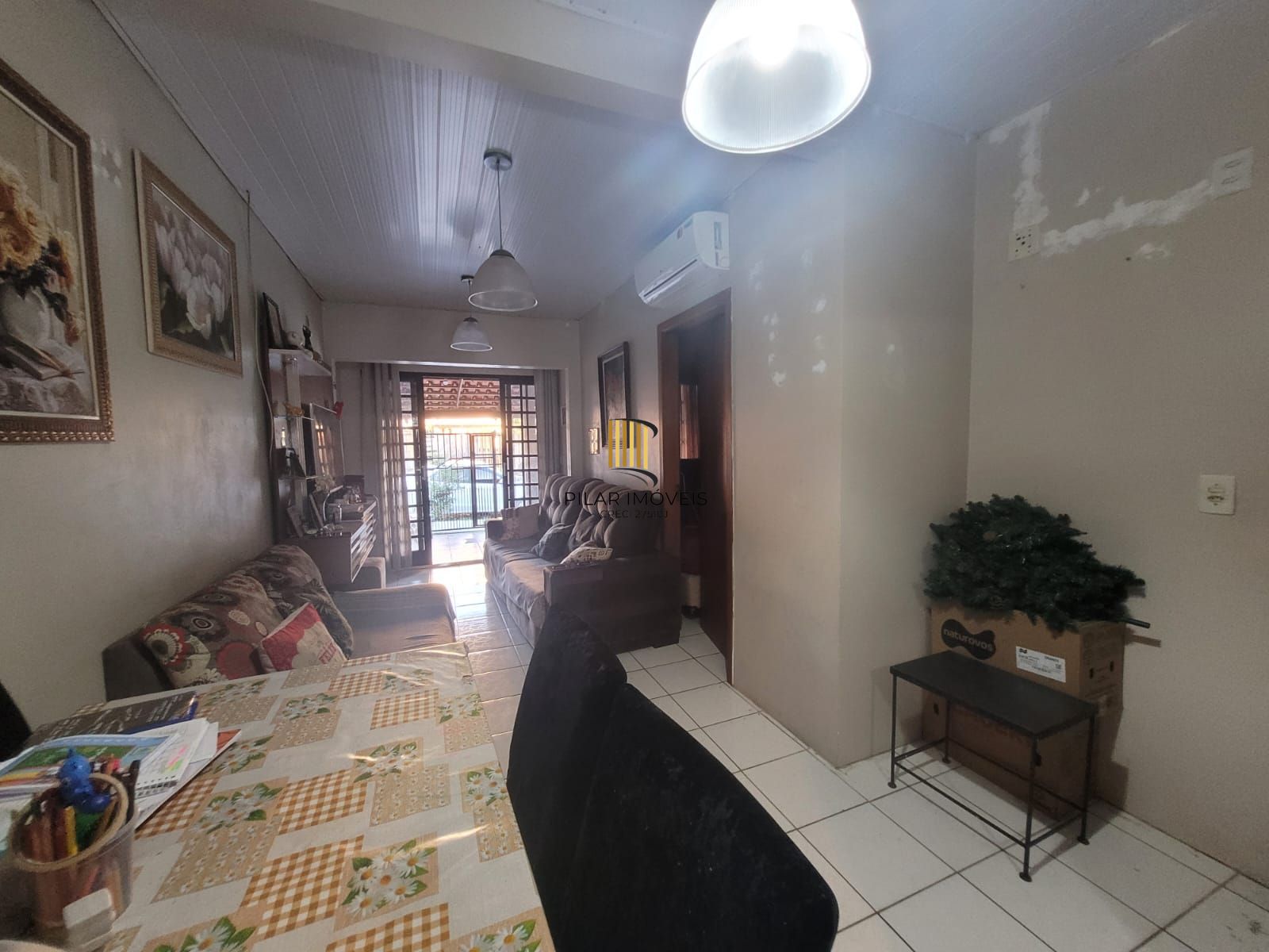 Casa 2 dormitórios no bairro Hípica