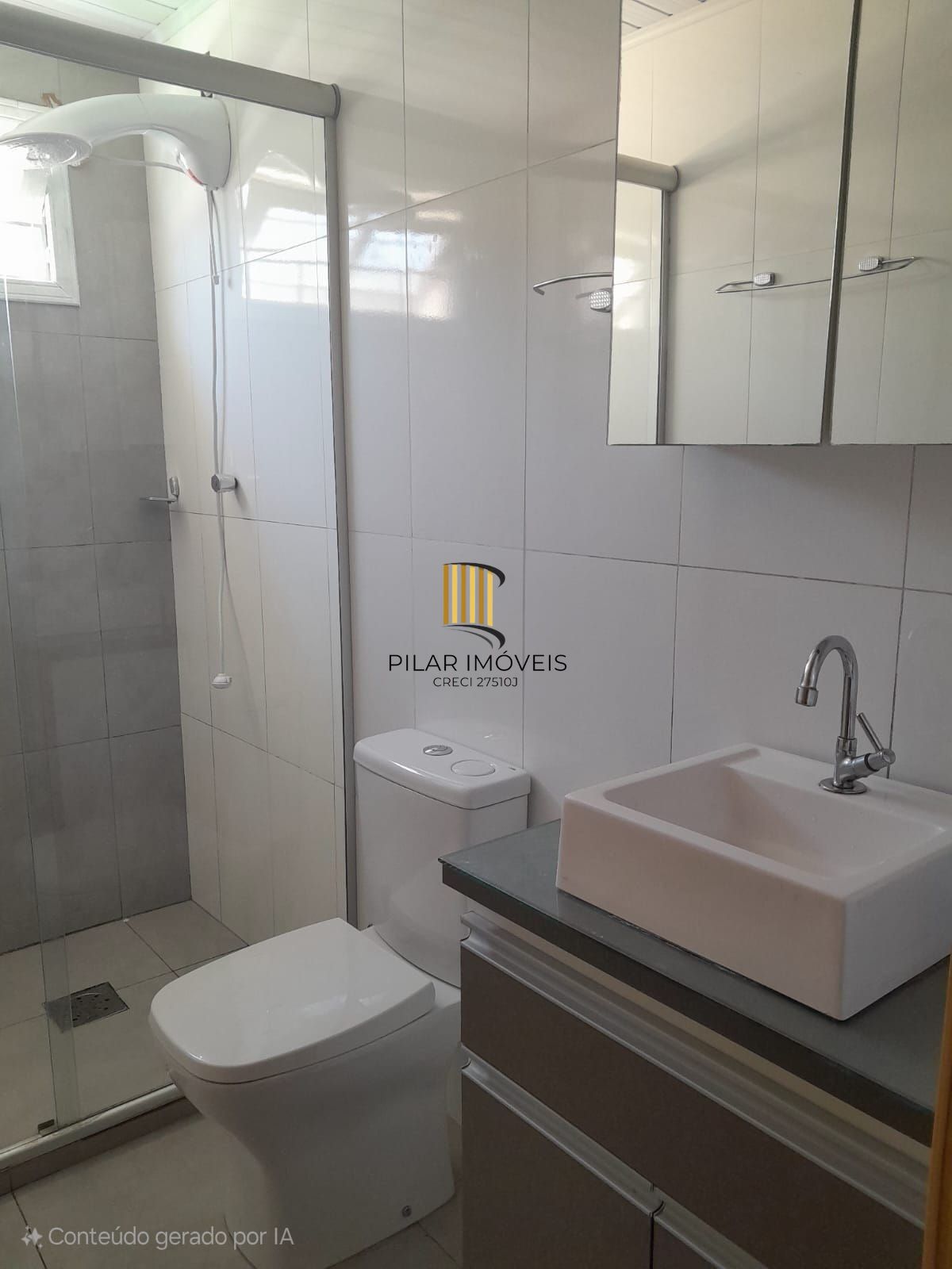 Casa 3 dormitórios no bairro Bom Sucesso