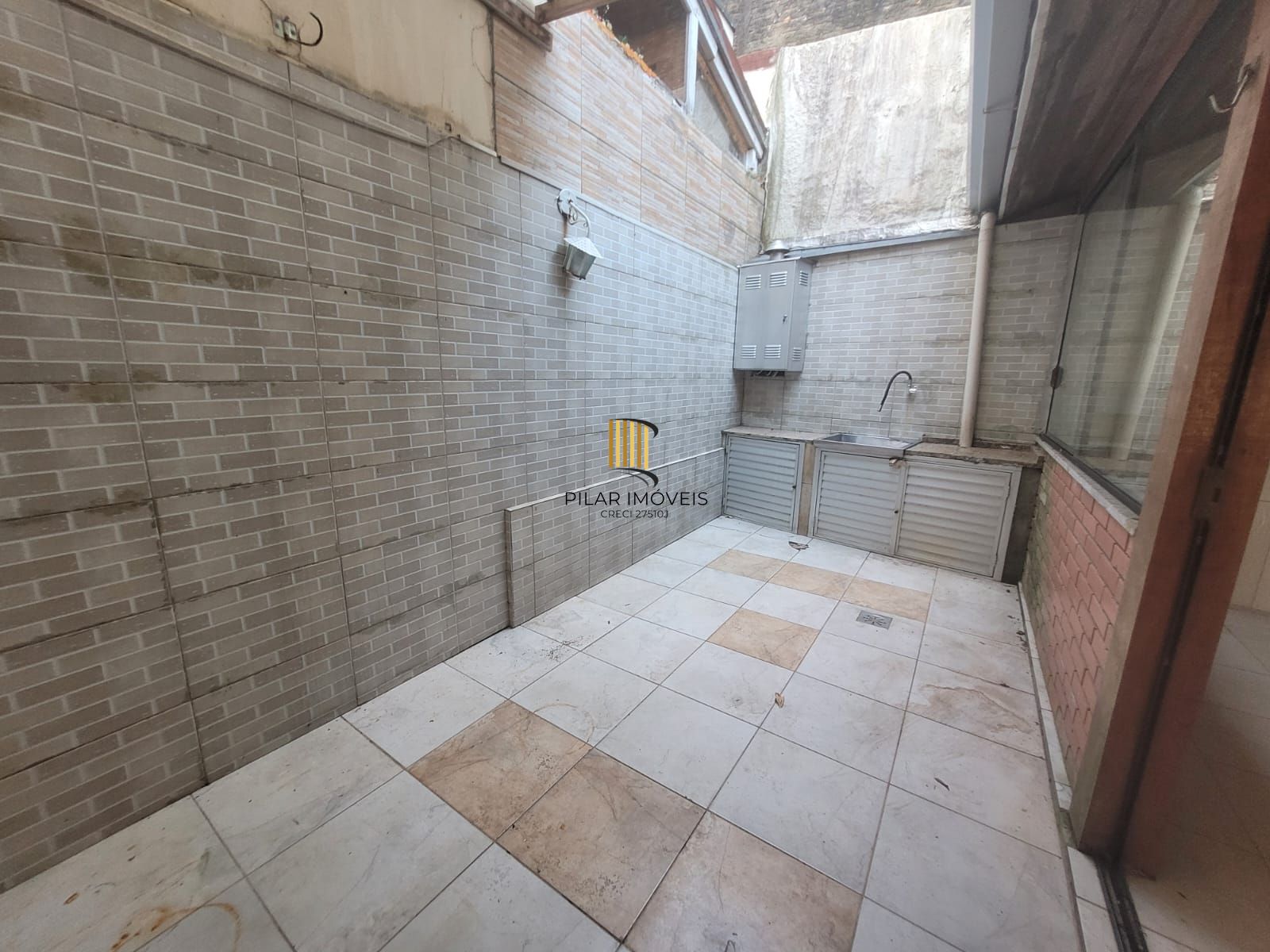 Casa de Condomínio 3 dormitórios no bairro Hípica