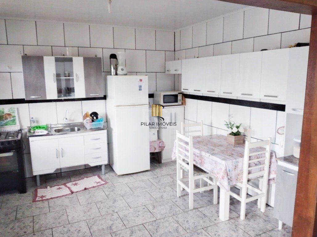 Casa para Venda - 90m², 2 dormitórios, sendo 1 suites, 1 vaga - Restinga