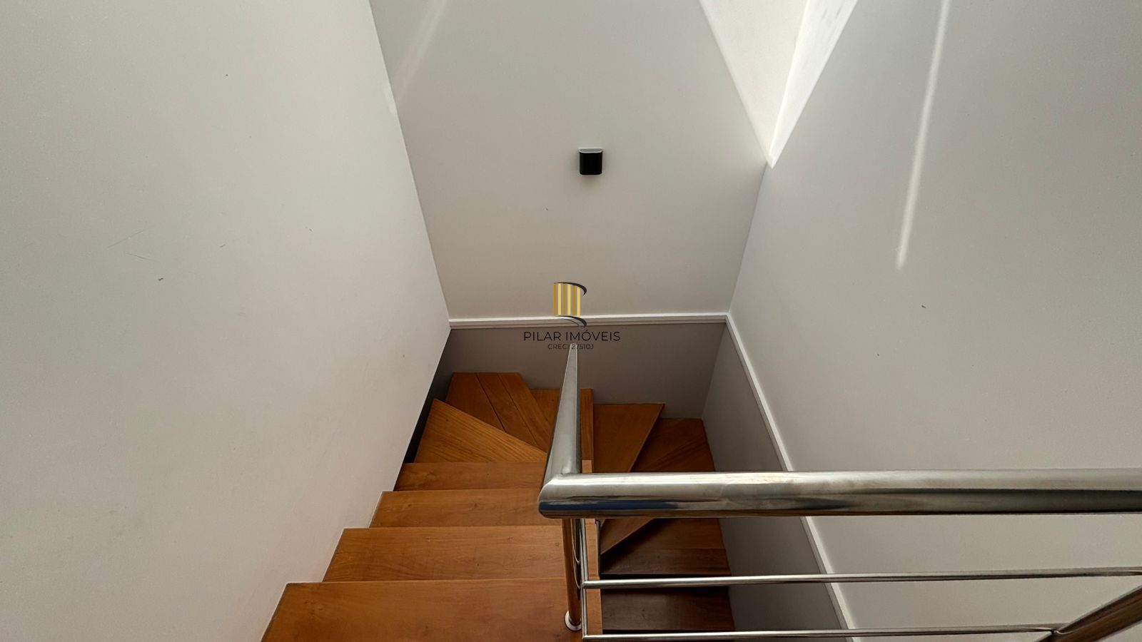 Casa 3 dormitórios no bairro Hípica