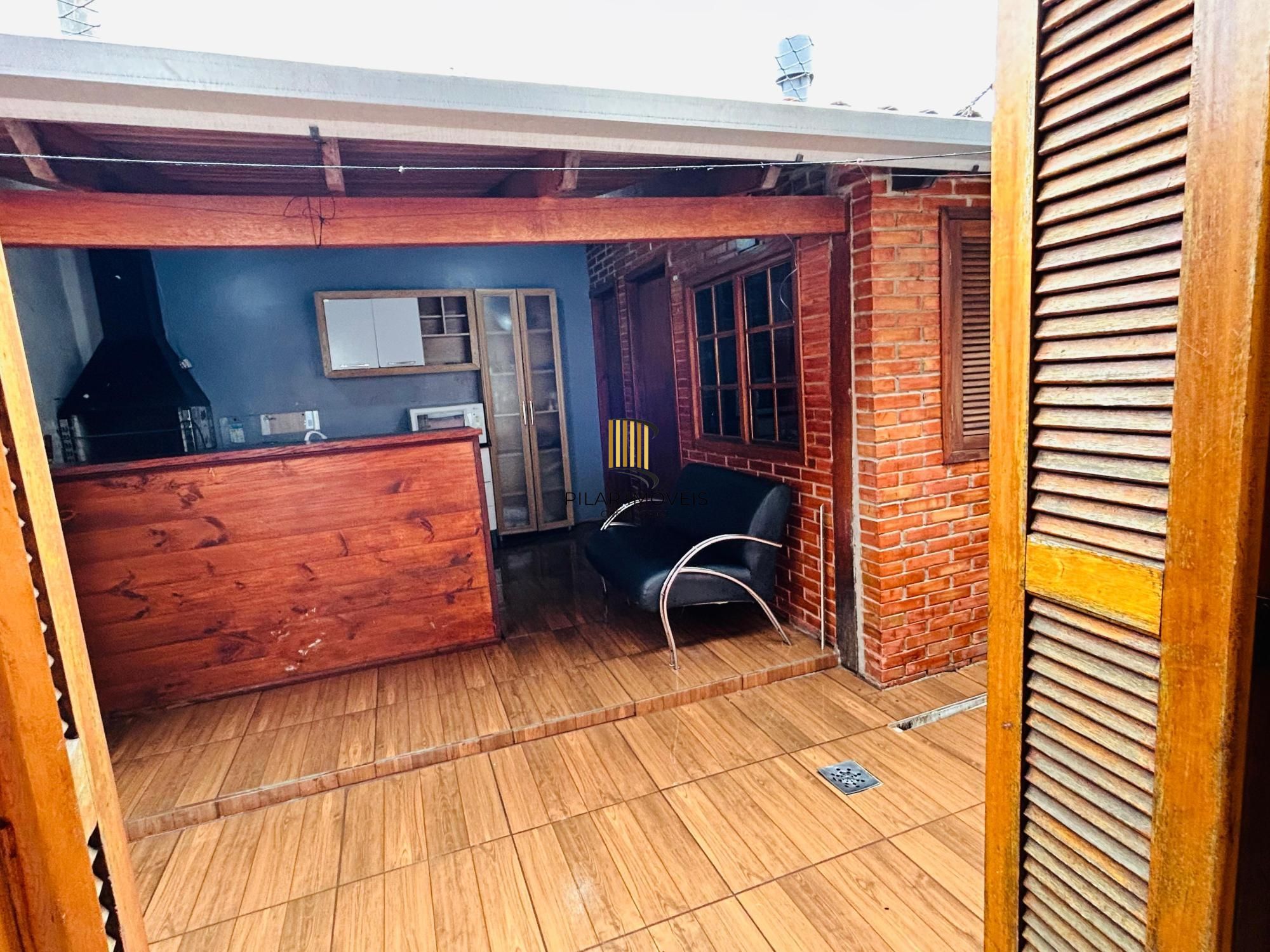 Casa 4 dormitórios no bairro Hípica