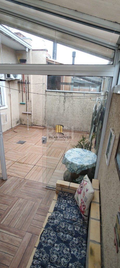 Casa Condominio 2 Dormitório(s) Bairro Hípica