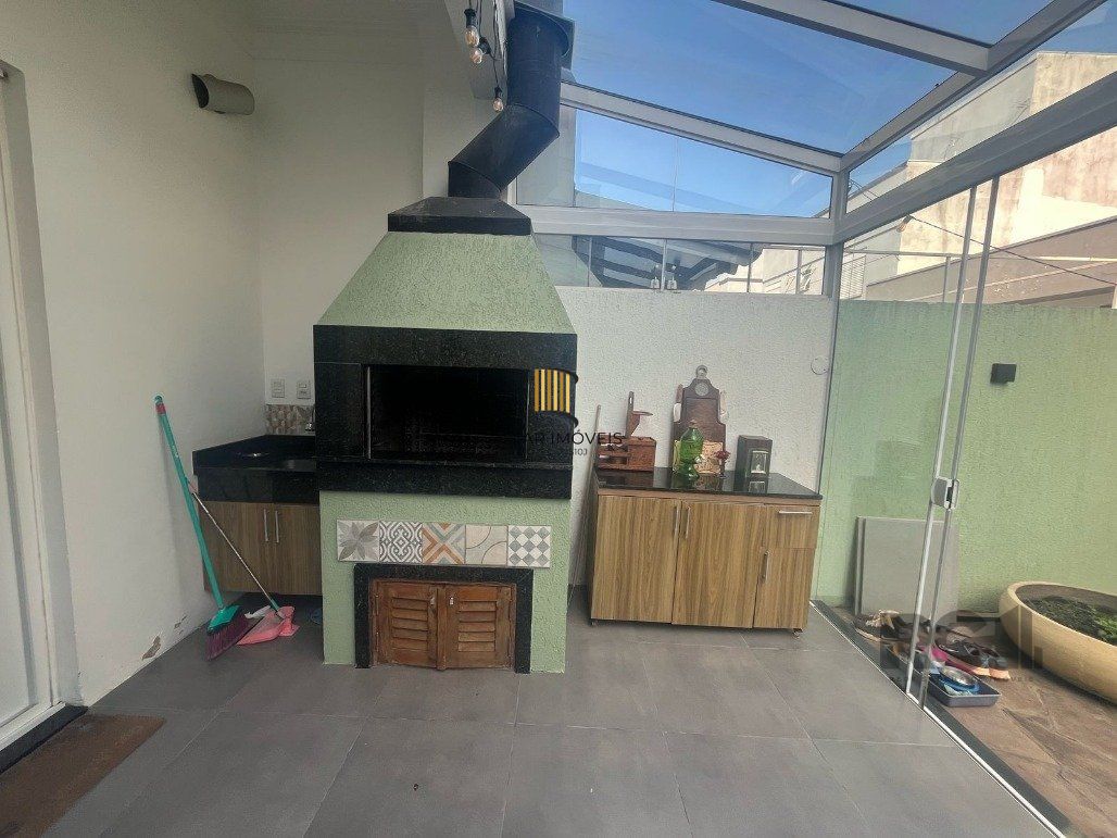 Casa de Condomínio 3 dormitórios no bairro Hípica