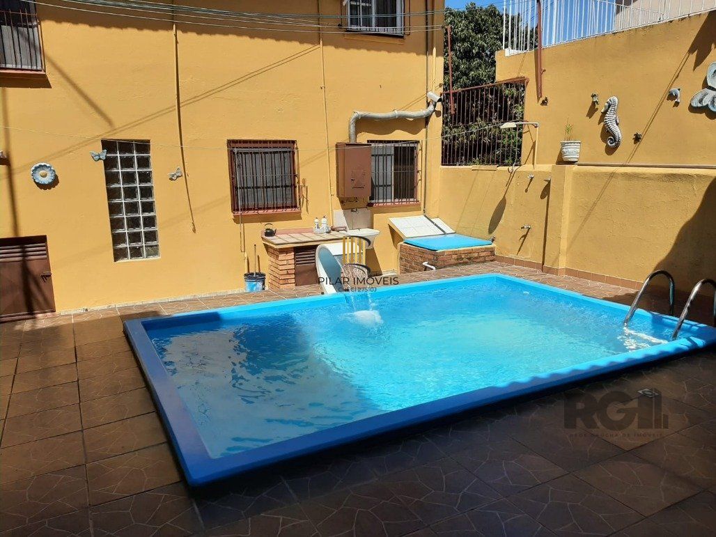 Casa 5 Dormitório(s) Bairro Campo Novo