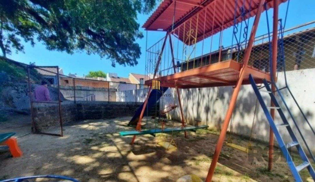 Sobrado 2 Dormitório(s) Bairro Espirito Santo