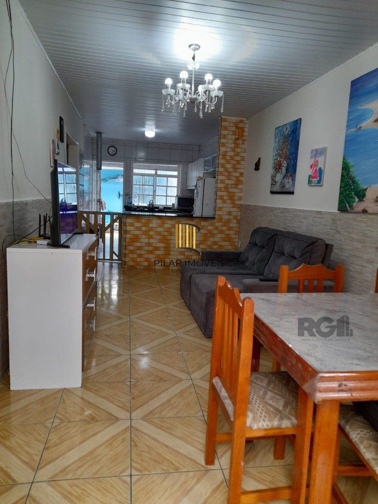 Casa 2 dormitórios no bairro Vila Nova