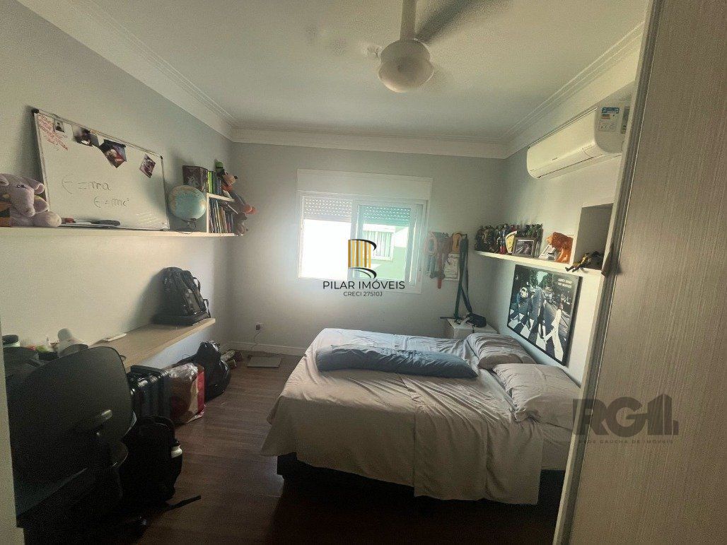 Casa de Condomínio 3 dormitórios no bairro Hípica