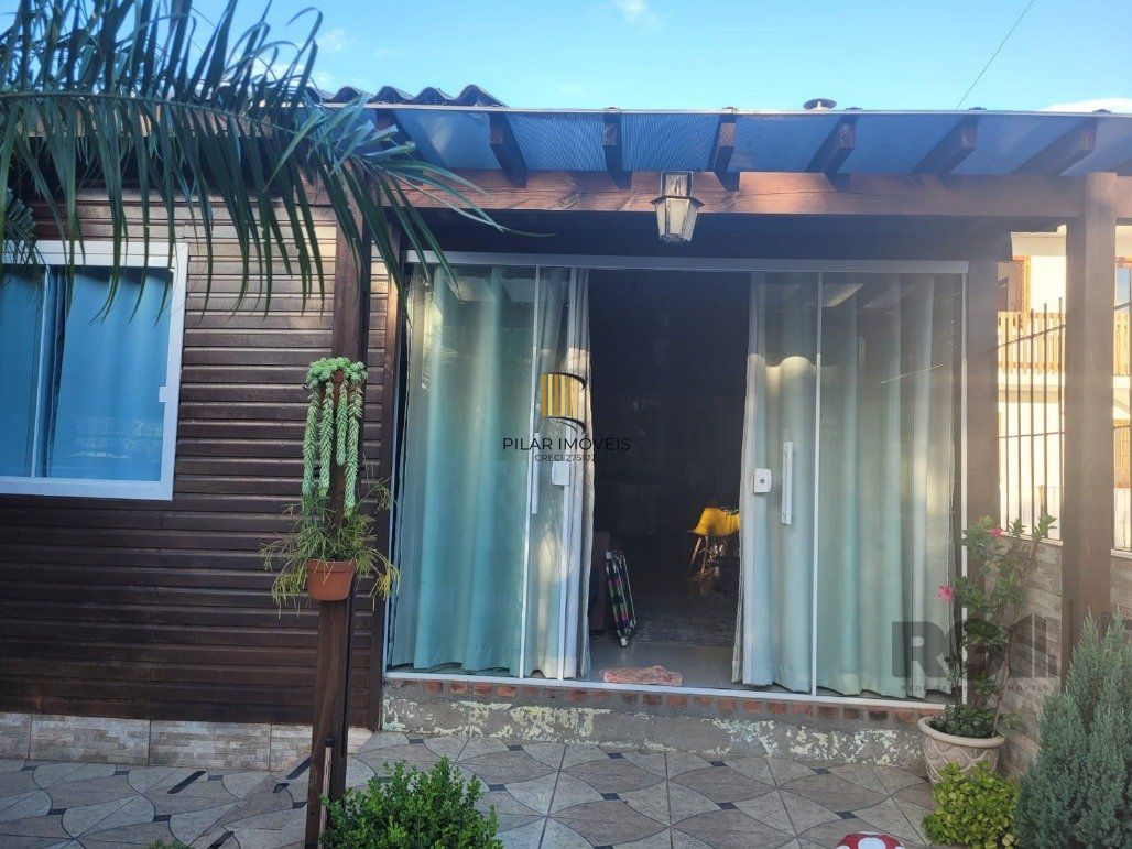 Casa 2 dormitórios no bairro Ponta Grossa