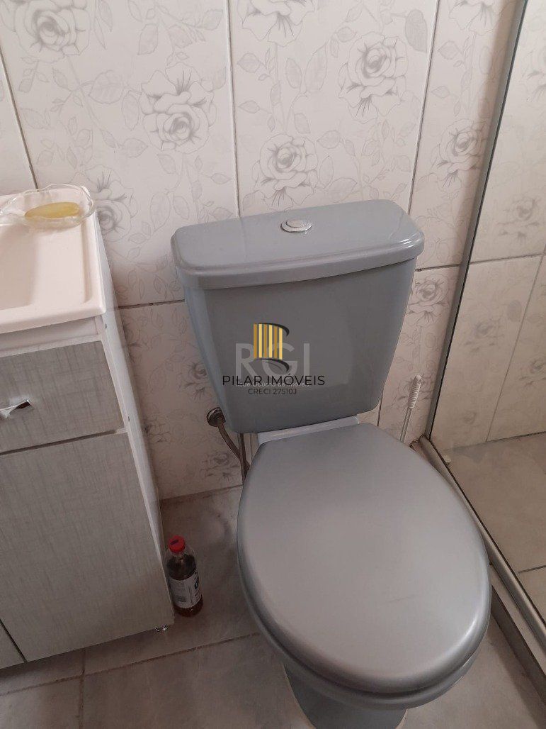 Casa 4 Dormitório(s) Bairro Restinga