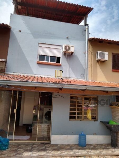 Casa 4 Dormitório(s) Bairro Hípica