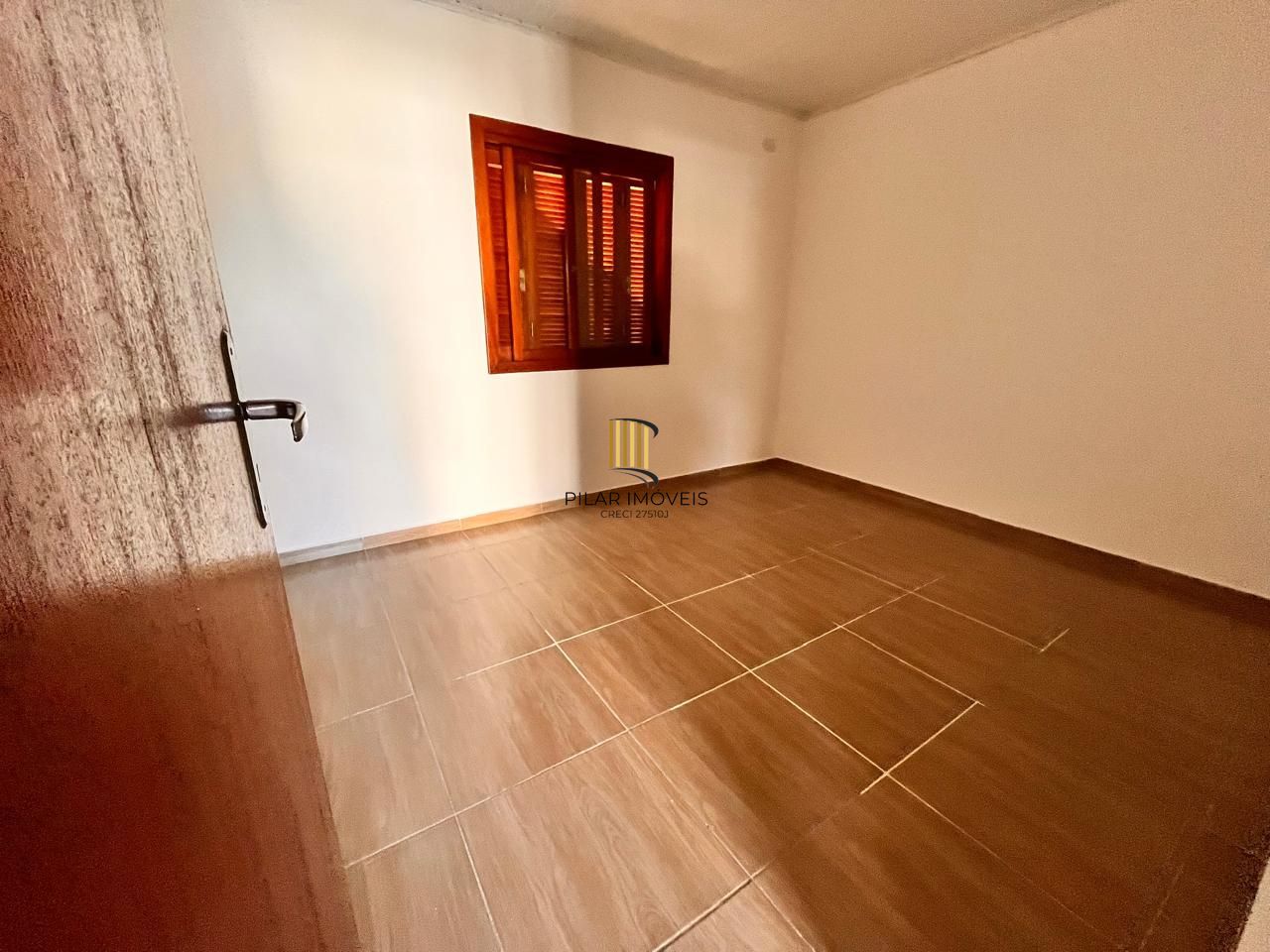 Casa 2 dormitórios no bairro Hípica