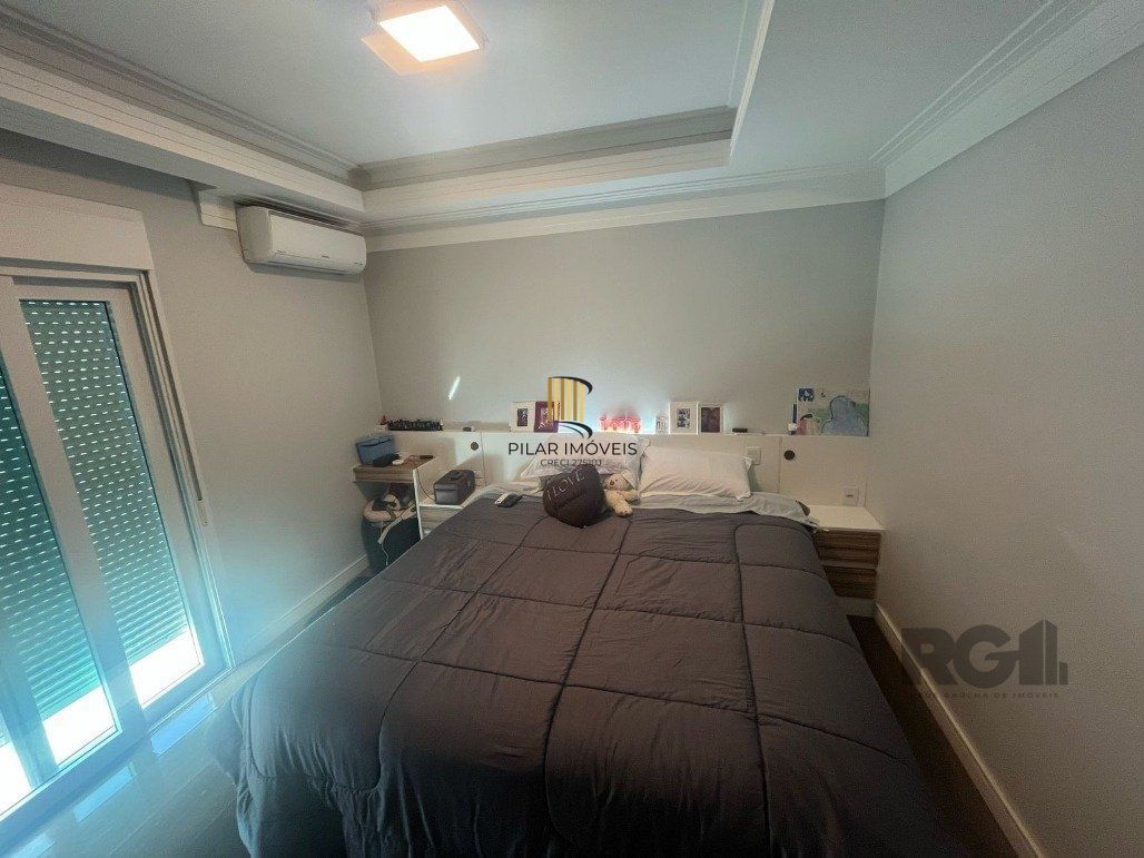 Casa de Condomínio 3 dormitórios no bairro Hípica