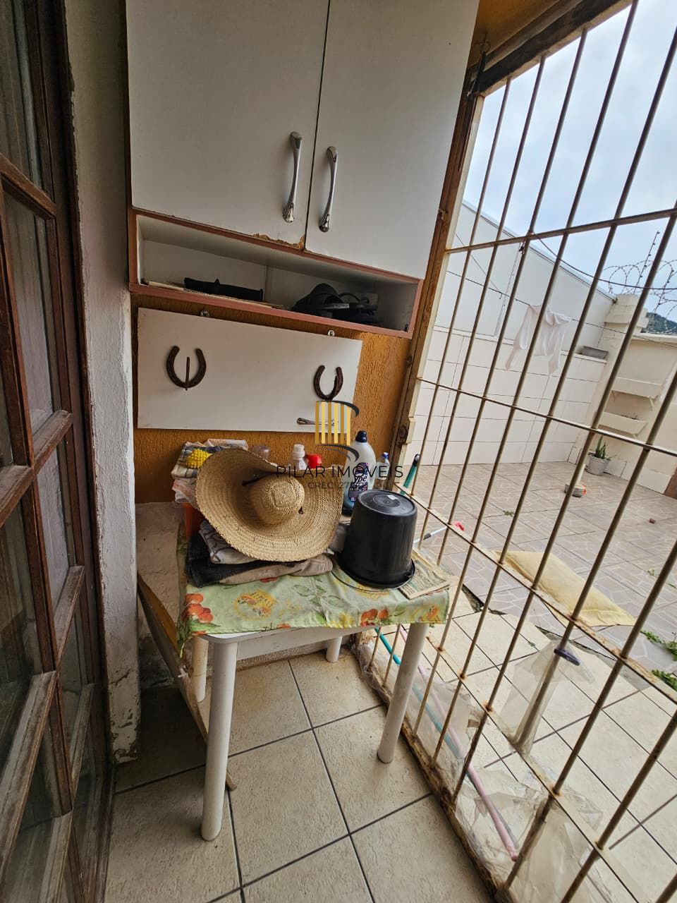 Casa 2 dormitórios no bairro Hípica