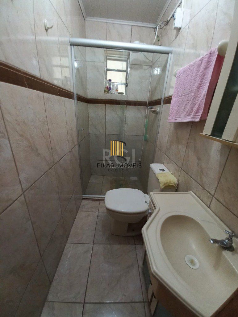 Casa para Venda - 120m², 2 dormitórios, sendo 1 suites, 3 vagas - Hípica