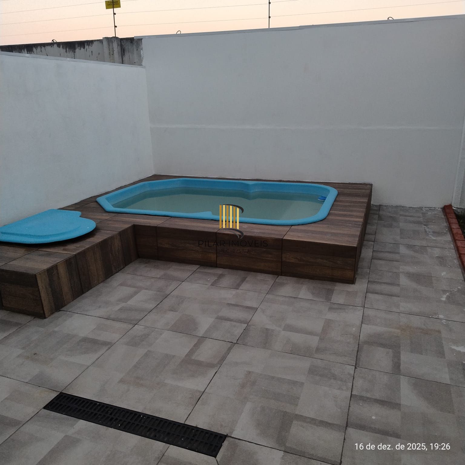 Casa 2 dormitórios no bairro Hípica