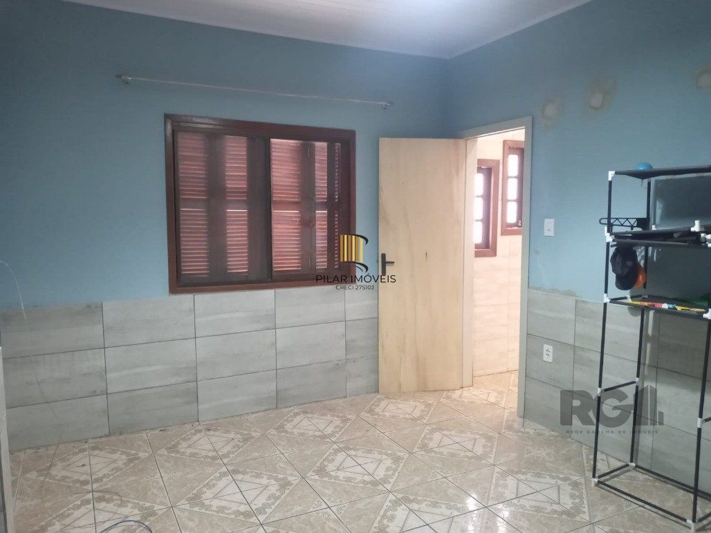 Casa 2 Dormitório(s) Bairro Restinga
