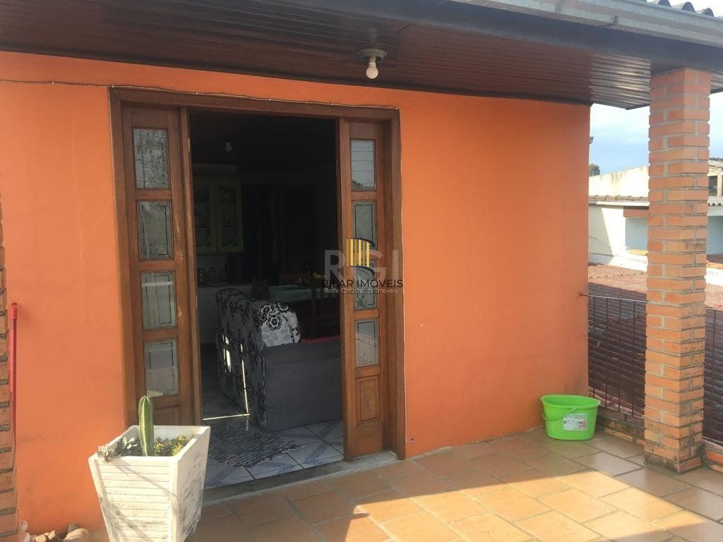 Sobrado para Venda - 92m², 3 dormitórios, 2 vagas - Restinga Nova