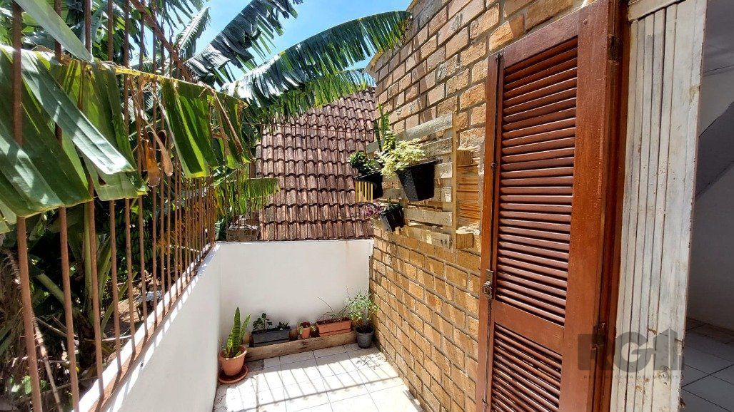 Casa de Condomínio 3 dormitórios no bairro Glória