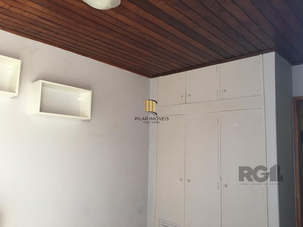 Casa 3 Dormitório(s) Bairro Nonoai