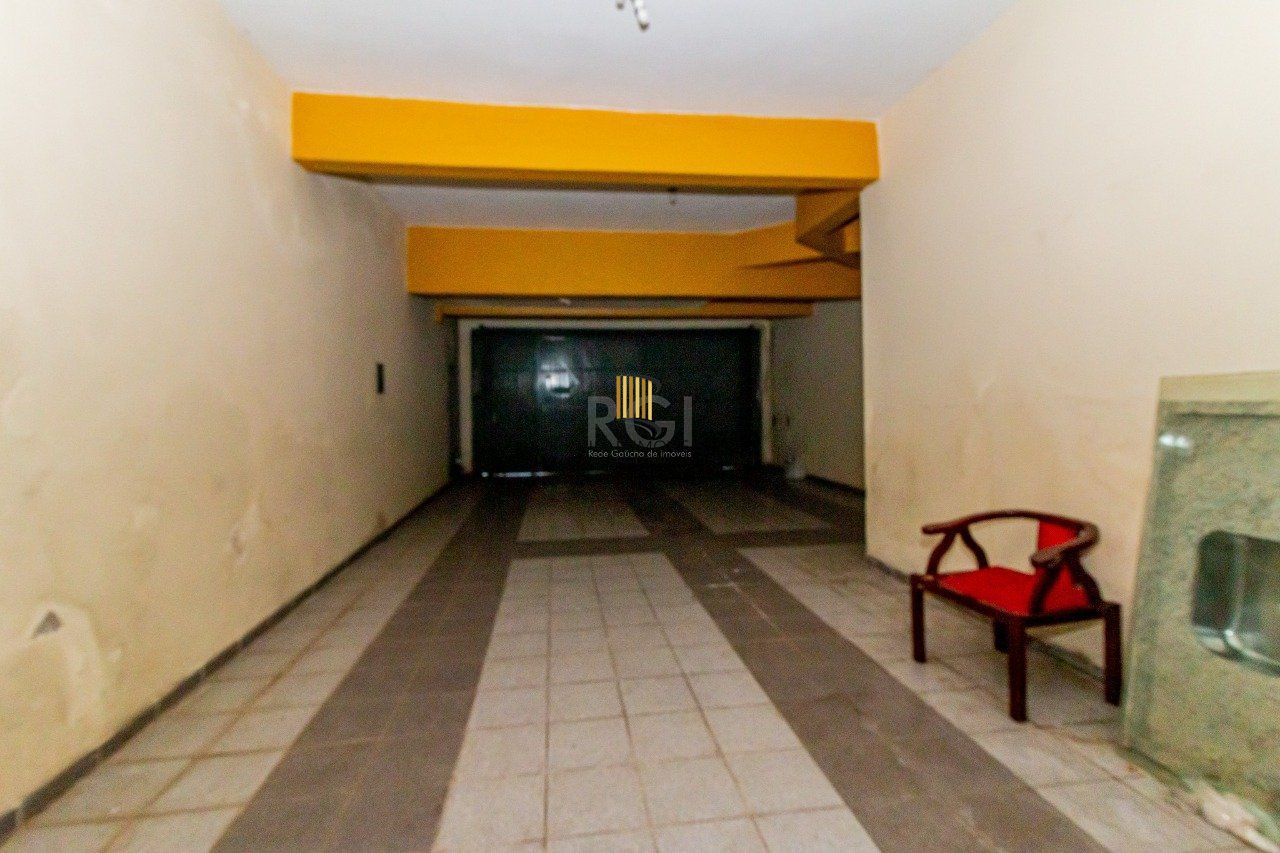 Casa para Venda - 431m², 4 dormitórios, sendo 2 suites, 3 vagas - Jardim Itu Sabará