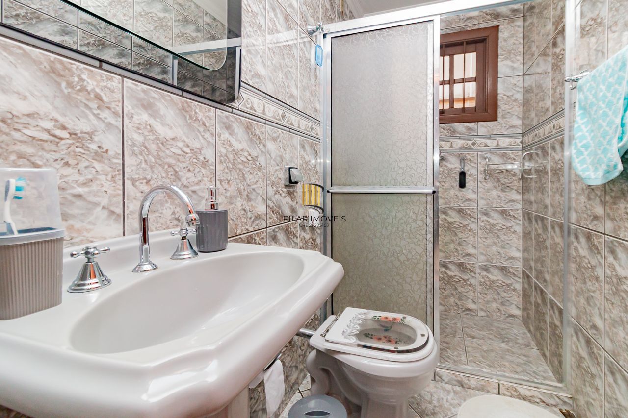 Casa 3 dormitórios no bairro Vila Ipiranga
